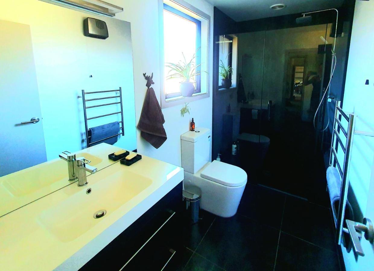 Villa Hawea Heaven: Superking Beds + Hot Tub + Mountain Wanaka Exterior foto